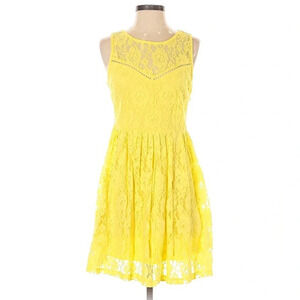 Yellow lace cocktail graduation dress
